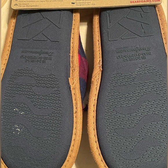 🆕 🎄LiL Bear 🐻, Dearfoams Slippers, Kids, Size 2/3, NWT, Memory Foam - Picture 6 of 8